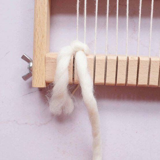 Idea_how-to-make-a-woven-christmas-banner_step7.jpg?sw=554&q=85