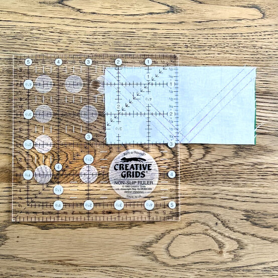 Idea_how-to-quilt-a-christmas-stocking_step4b.jpg?sw=554&q=85