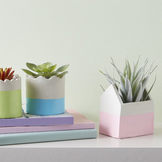 ideas%5Feasy%2Dhome%2Ddecor%2Dprojects%2Dto%2Dmake%5Fair%2Ddry%2Dclay%2Dplanters.jpg?sw=554&q=85