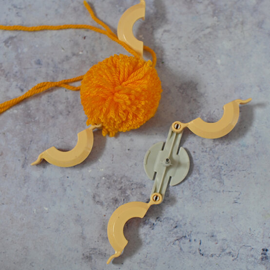 diwali-garland-3a.jpg?sw=554&q=85