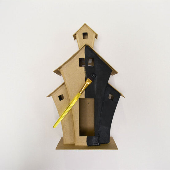 Idea_how-to-make-a-halloween-mache-house-play-set_step1.jpg?sw=554&q=85