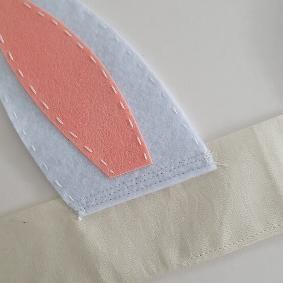 cricut-how-to-make-a-floral-headband-step12.8.jpg?sw=554&q=85