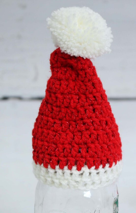 santa-hat.jpg?sw=554&q=85