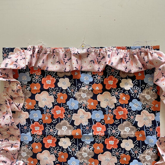 ideas_how-to-sew-a-ruffle-cushion_step-5.jpg?sw=554&q=85
