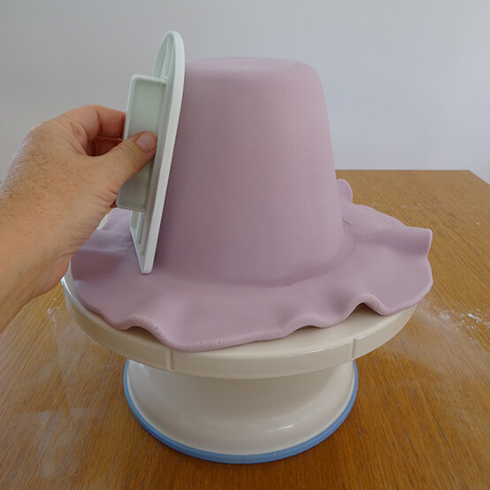 plant-pot-bunny-cake-19.jpg?sw=554&q=85