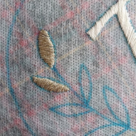 personalised-embroidered-decorations_step20_1.jpg?sw=554&q=85