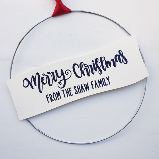 personalised-paper-wreath_step9.jpg?sw=554&q=85