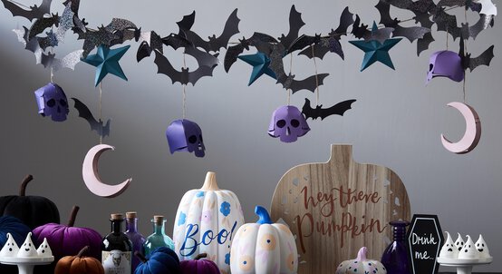 cricut_how-to-make-a-paper-halloween-garland_hero.jpg?sw=554&q=85