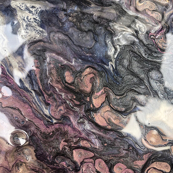 pebeo-galaxy-canvas-fluid-painting-close-up-1.jpg?sw=554&q=85