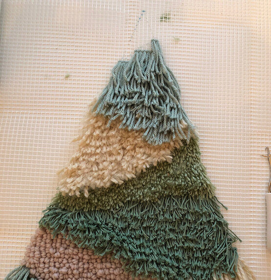 Idea_How-to-make-a-latch-hook-tree_Step-10.JPG?sw=554&q=85