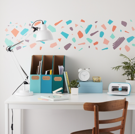 cricut-home-decor-removable-wall-art.png?sw=554&q=85