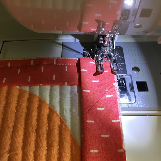 modern-quilted-wall-hanging-step23.jpeg?sw=554&q=85