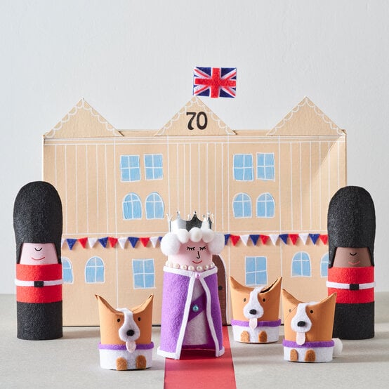 Platinum-Jubilee-Crafts_Craft%20Rolls.jpg?sw=554&q=85