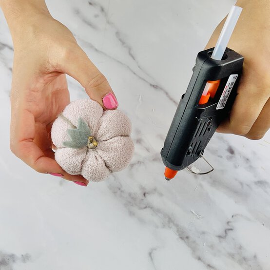 Sock-Pumpkin-13.jpg?sw=554&q=85