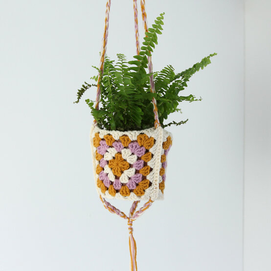 idea_mothers-day-gifts_hanger.jpg?sw=554&q=85