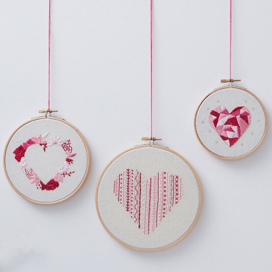 How-to-Sew-Three-Embroidery-Hoop-Heart-Designs.jpg?sw=554&q=85