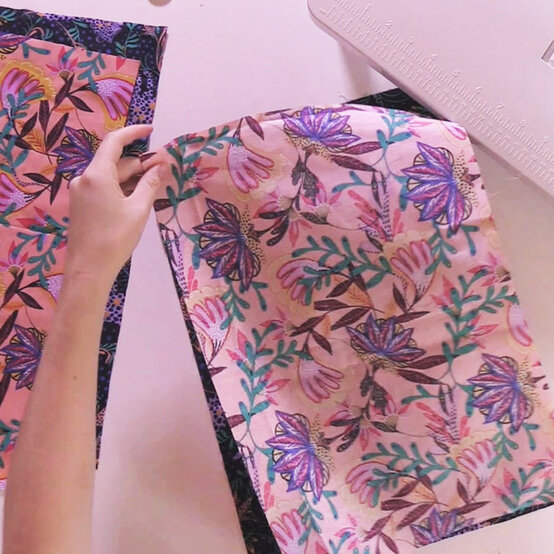 round-cushion_step1.jpg?sw=554&q=85