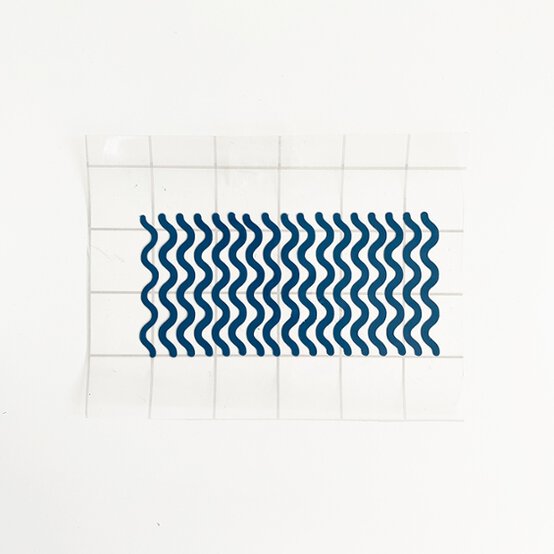 Cricut_How_to_make_a_personalised_baking_hamper_Cricut%20mug_step%2011_2.jpg?sw=554&q=85