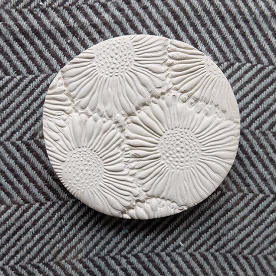 air-dry-coasters-step7.jpg?sw=554&q=85