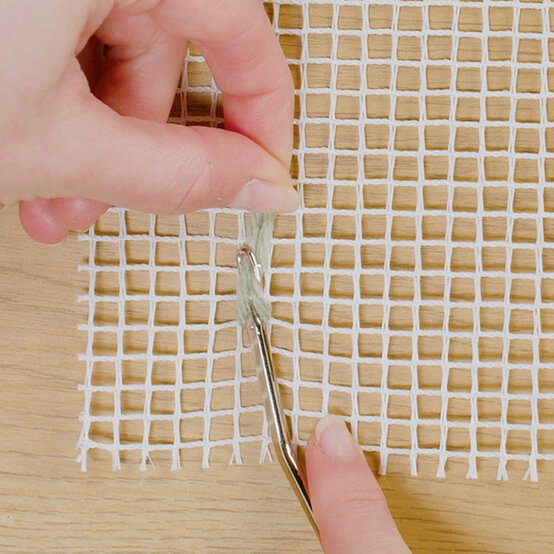 idea_get-started-in-latch-hook-beginner_step4.jpg?sw=554&q=85