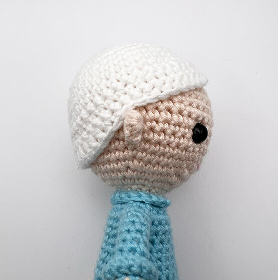 How-to-Crochet-an-Amigurumi-David-Attenborough_Hair.jpg?sw=554&q=85