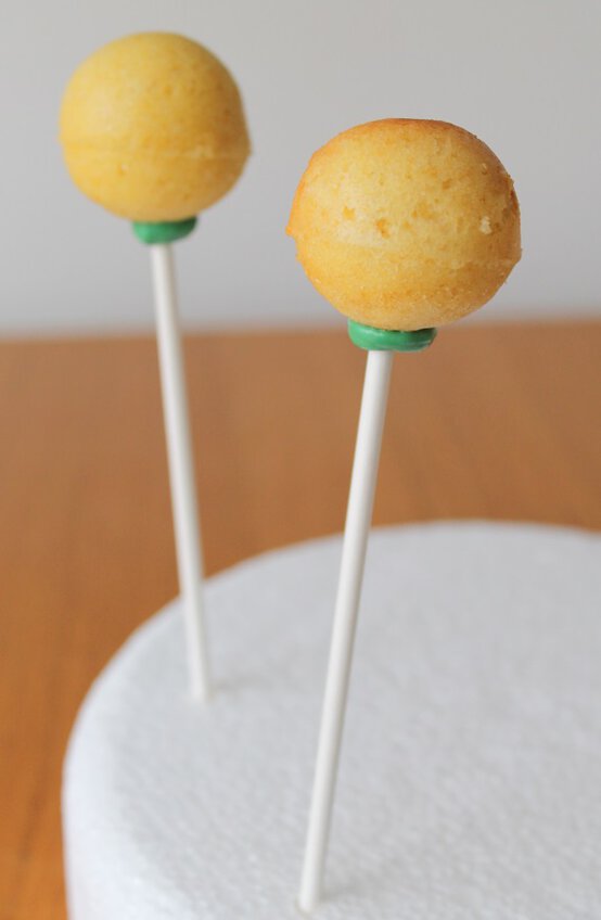 cake-pop-5.jpg?sw=554&q=85