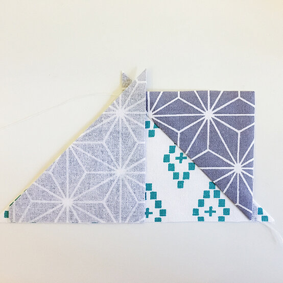 scandi-flyinggeese-quilt-fig-6.jpg?sw=554&q=85