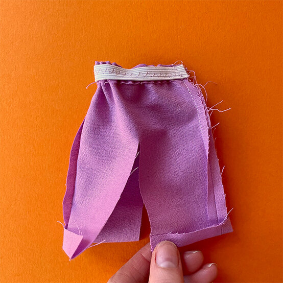 how%2Dto%2Dsew%2Da%2Ddoll%5Fstep%2D16a.jpg?sw=554&q=85