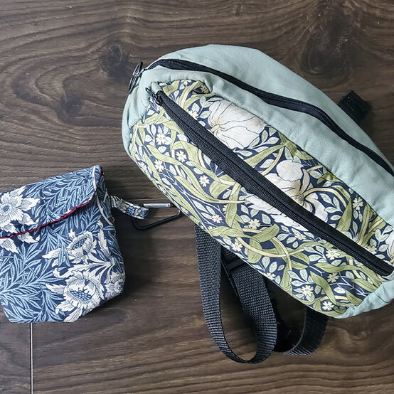 artisan-flint-bedser-william-morris-pouch-and-bag.jpg?sw=554&q=85