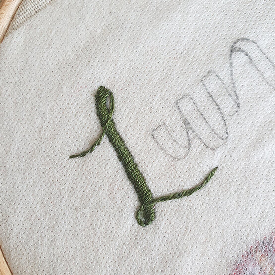 how-to-make-a-personalised-pet-%20stocking_Step4c.jpg?sw=554&q=85