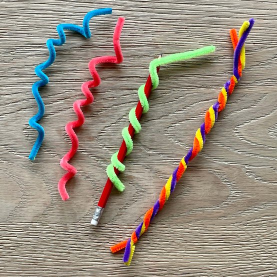 Idea_how-to-make-a-spectacular-easter-bonnet_step3.jpg?sw=554&q=85