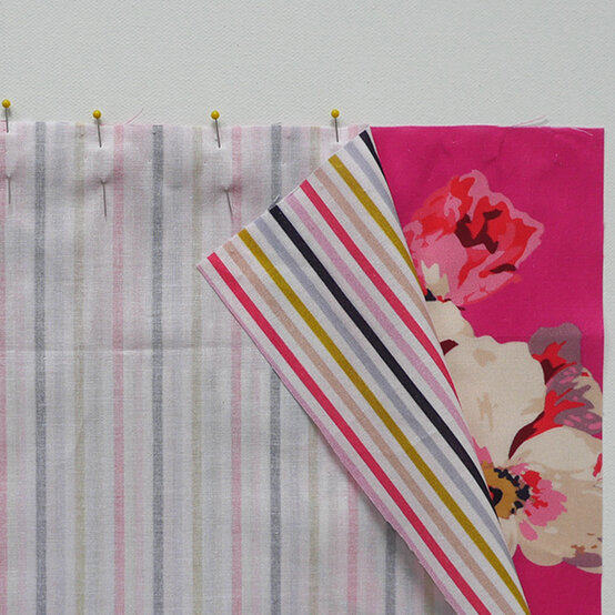 bottle-gift-bag-8.jpg?sw=554&q=85