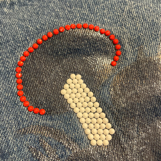 idea_customise-jeans-with-diamond-dotz_step6.jpg?sw=554&q=85