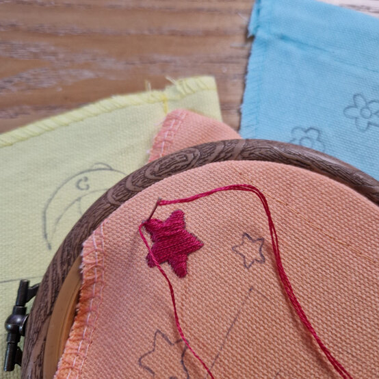 idea%5Fembroidered%2Dkids%2Dbunting%5Fstep%2D62.jpg?sw=554&q=85