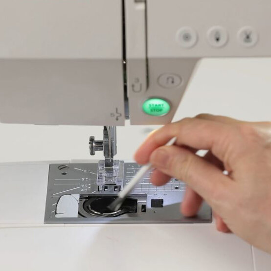 sewingmachine-step7.jpg?sw=554&q=85