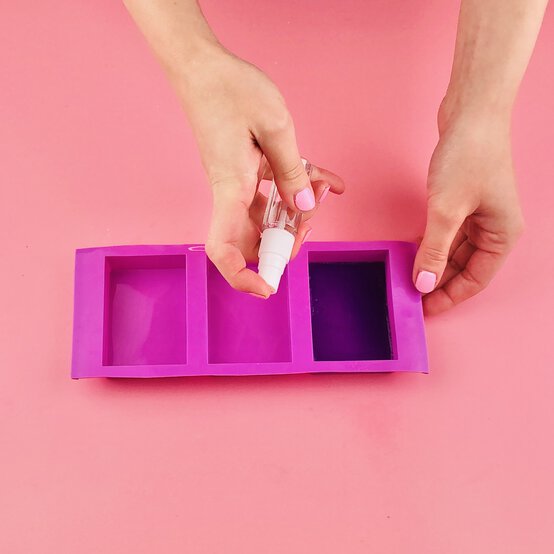 how-to-make-tartan-soap-step3.jpg?sw=554&q=85