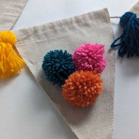 idea_how-to-make-celebration-bunting_step5c.jpg?sw=554&q=85