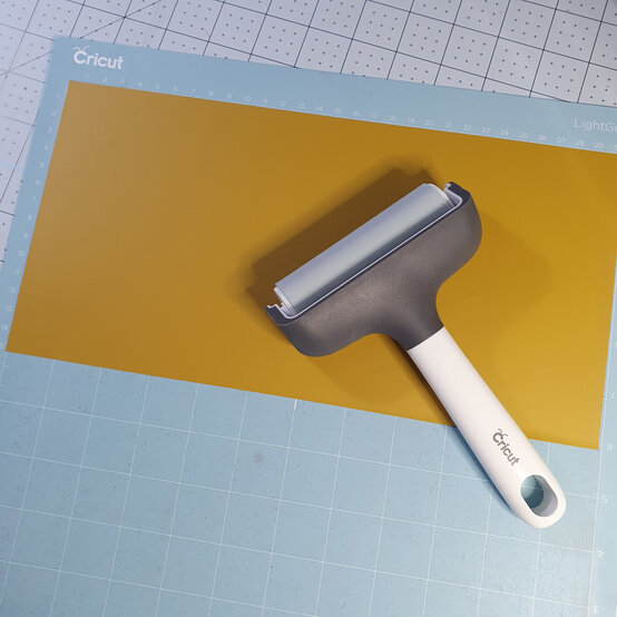 personalise-a-hessian-sack_step10_2_edit.jpg?sw=554&q=85