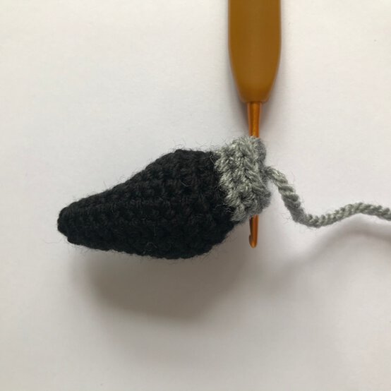 How_to_make_an_amigurumi_octopus_Pieter_Paintbrush_2.jpeg?sw=554&q=85