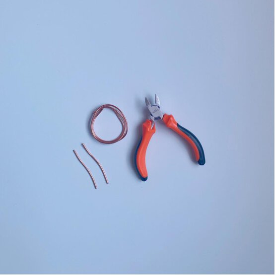 pom_pom_bunny_wall_art_step_2.jpg?sw=554&q=85