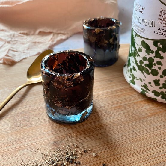 final_3_how-to-make-a-resin-salt-and-pepper-pot.jpg?sw=554&q=85