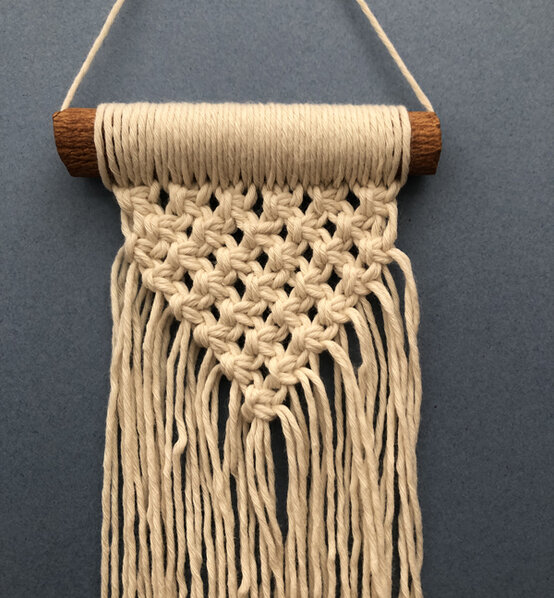 how_to_make_macrame_tree_decorations_step_9.jpg?sw=554&q=85