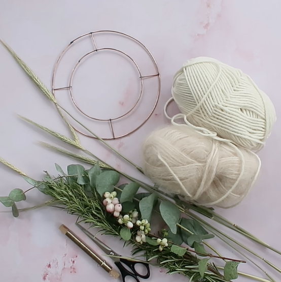 how_to_make_natural_tree_decs_wreath-materials.png?sw=554&q=85