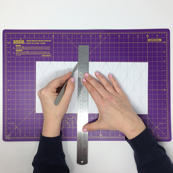 origami-redvase-photo3.jpg?sw=554&q=85