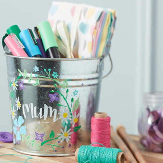 idea_mothers-day-gifts_hamper.jpg?sw=554&q=85