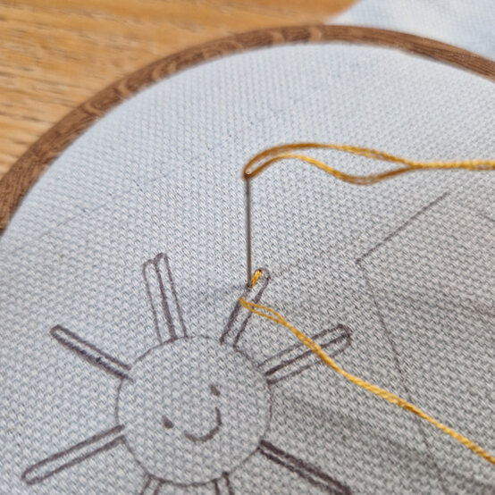 idea%5Fembroidered%2Dkids%2Dbunting%5Fstep%2D56.jpg?sw=554&q=85