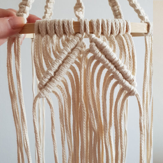 Ideas_How-to-Make-a-Macrame-Mobile_Step-9.jpg?sw=554&q=85