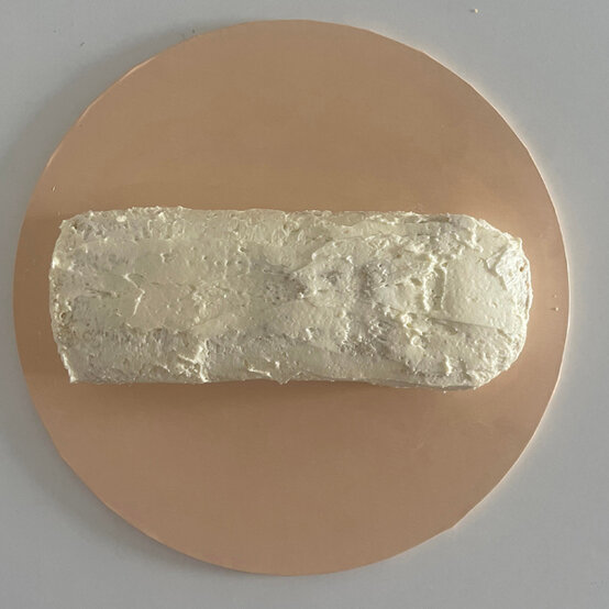 idea_how-to-decorate-a-rocket-cake_step5c.jpg?sw=554&q=85