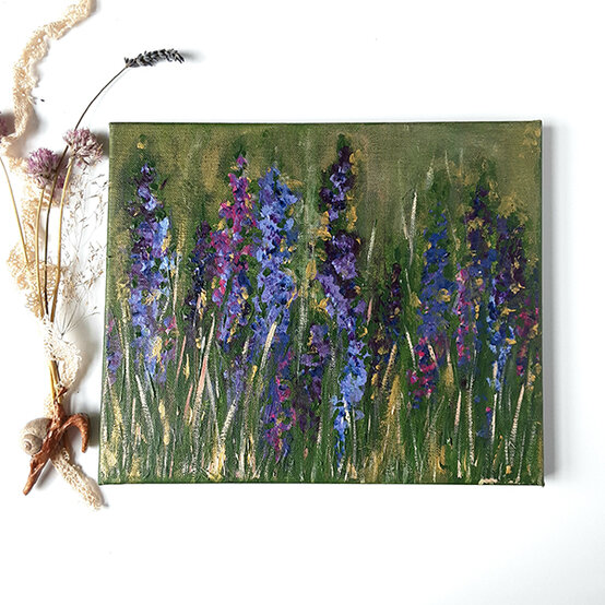 artisan-rachel-wright-painting-lavendar.jpg?sw=554&q=85