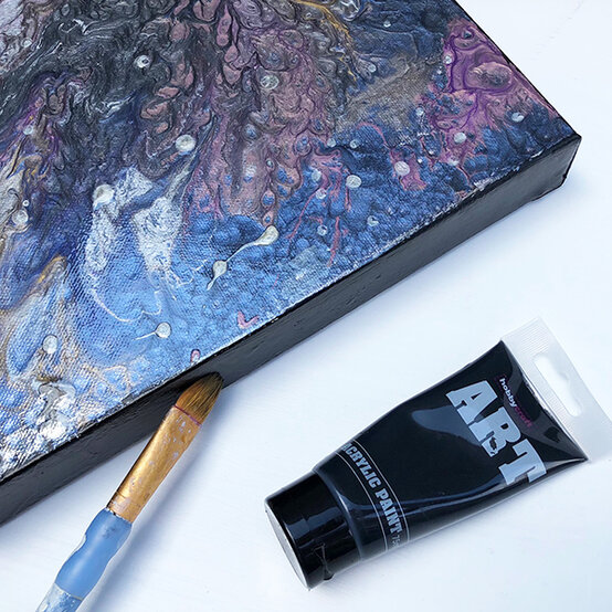 pebeo-galaxy-canvas-fluid-painting-10.jpg?sw=554&q=85